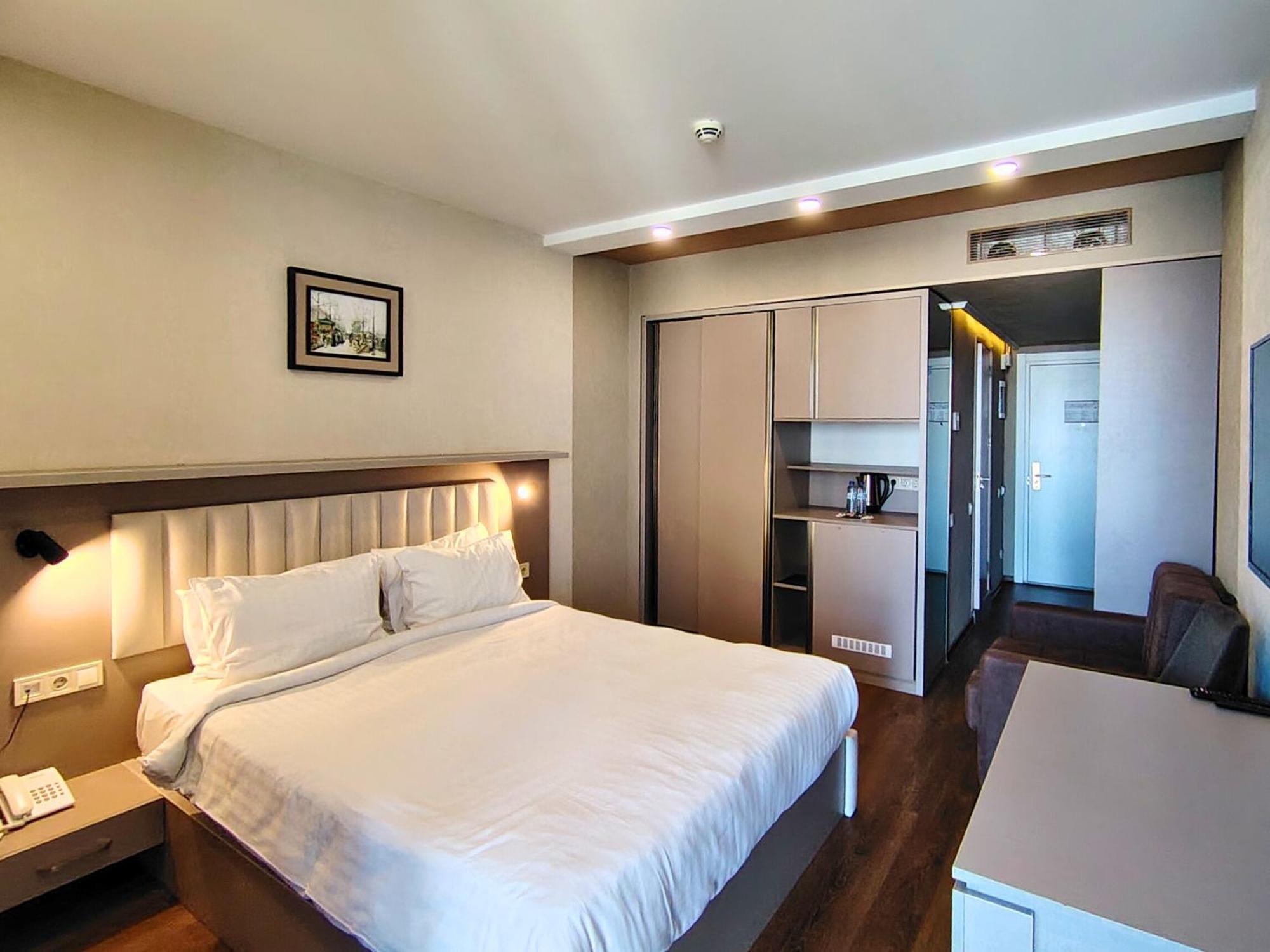 Aphrodite Apartments Batumi Exterior photo